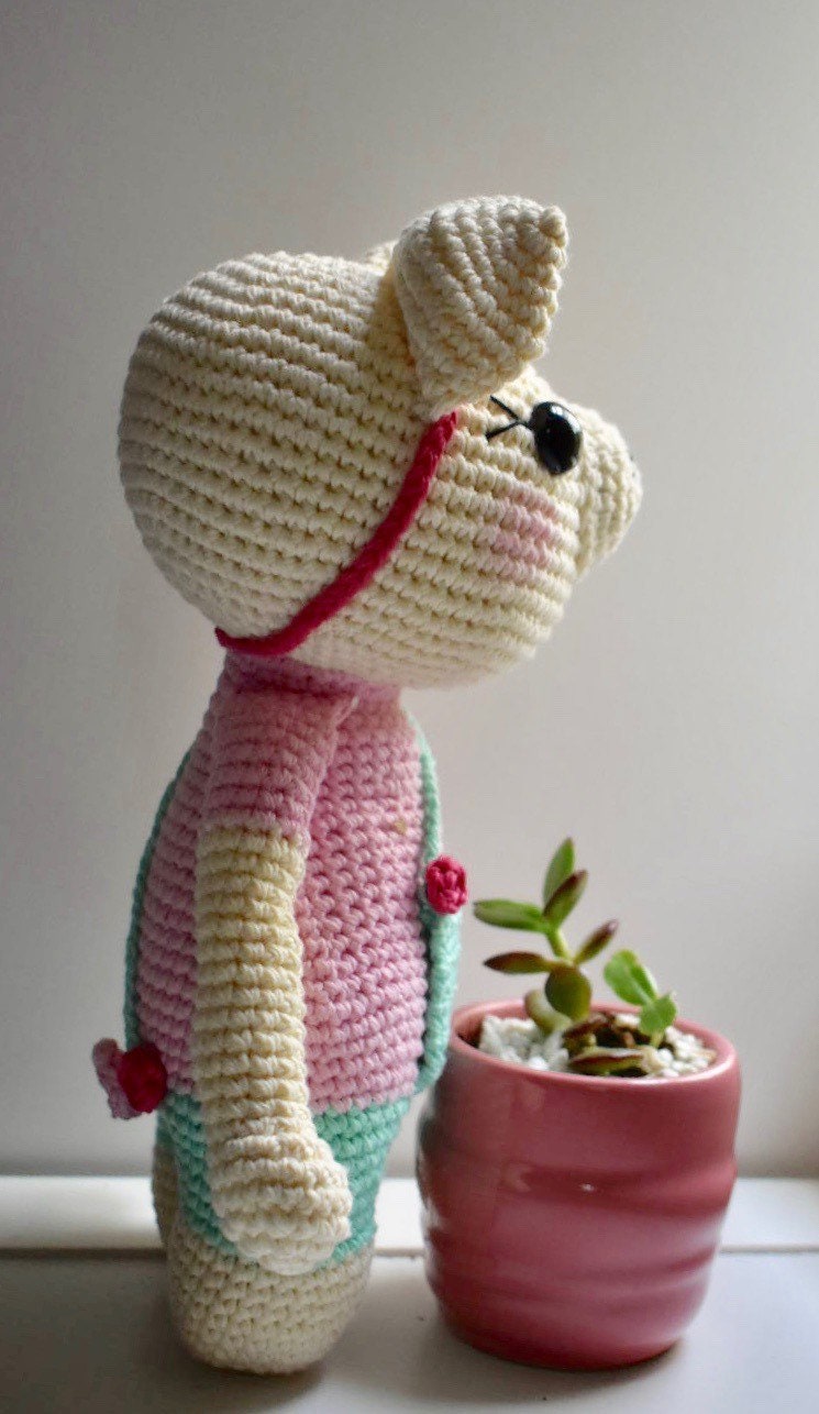 10 inches Crocheted Pig
