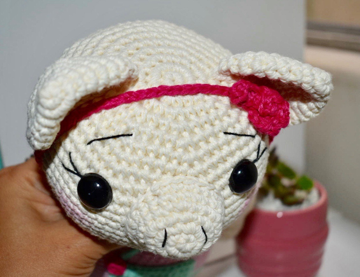 10 inches Crocheted Pig