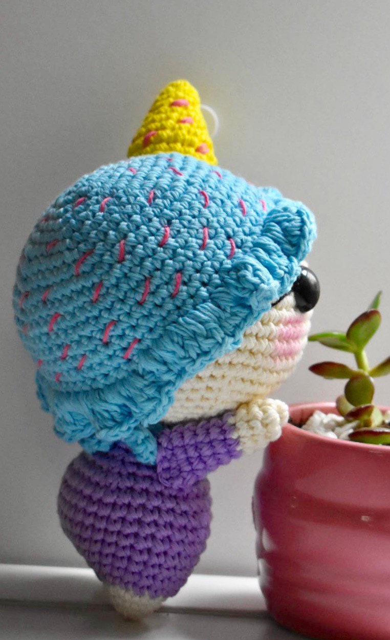 Crochet toy - Little crochet ice-cream lover doll - Nursery gift