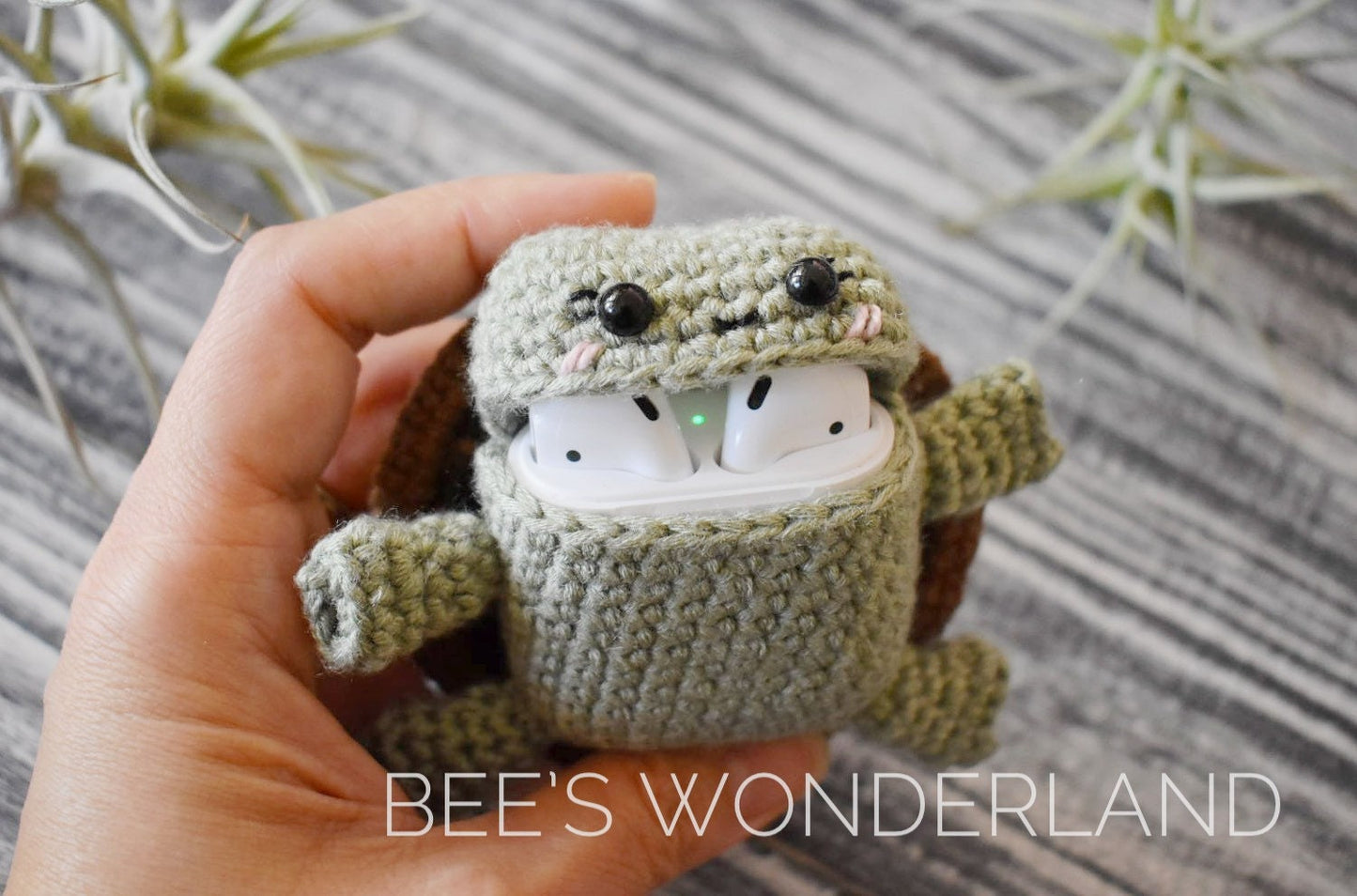 Turtle AirPod case, Crochet AirPod case, Handmade case, cute cartoon characters, stocking stuffers, Green AirPod case, Amigurumi Airpod case