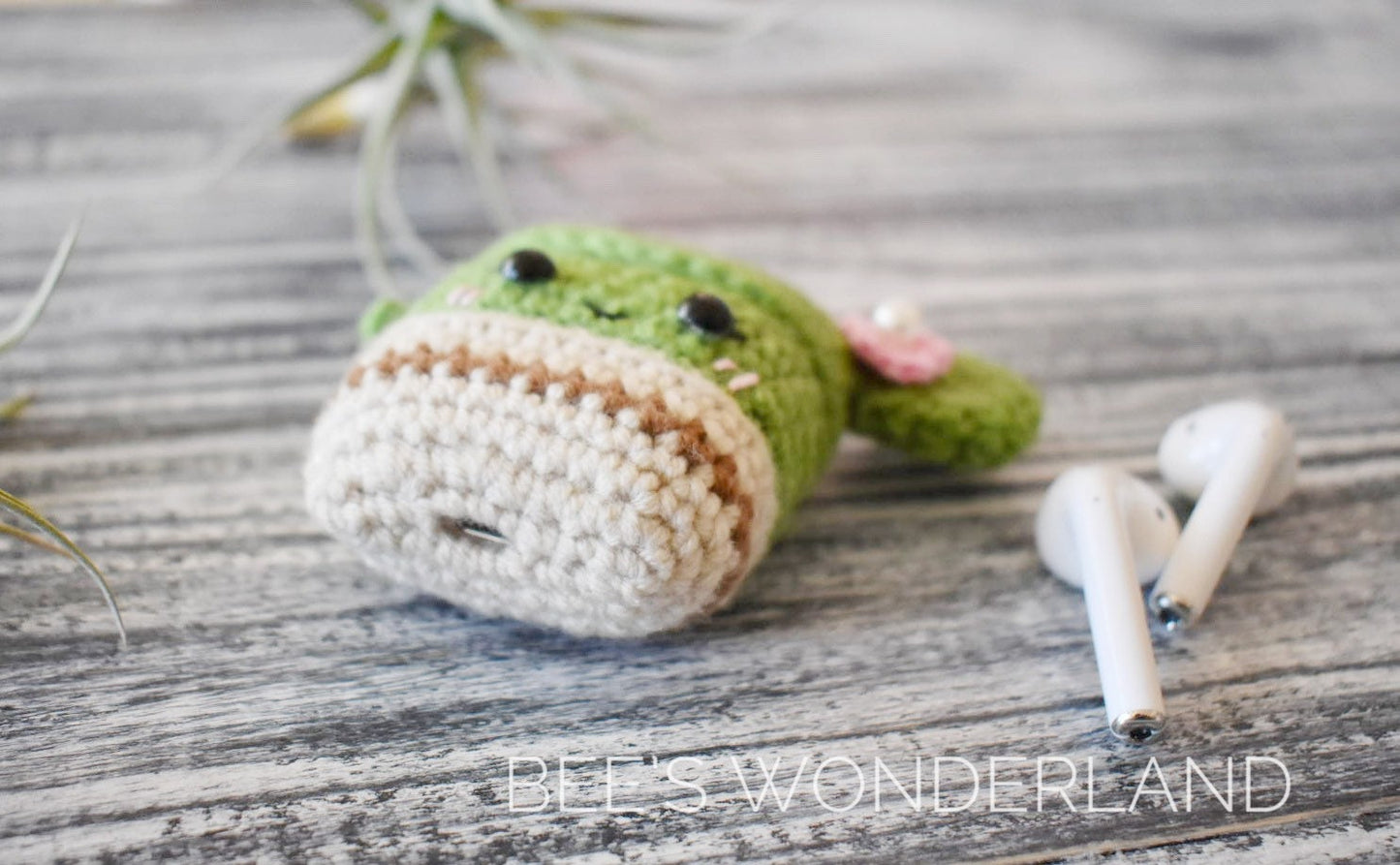 Kawaii Cactus AirPod case, Crochet AirPod case, Handmade gifts , cactus AirPod case, Valentine’s gift, gift for her