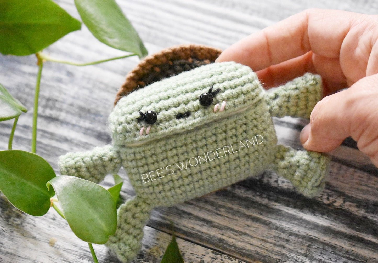 Turtle AirPod Pro case, Crochet AirPod Pro case, Handmade case, stocking stuffers, Green AirPod pro case, Amigurumi Airpod pro case