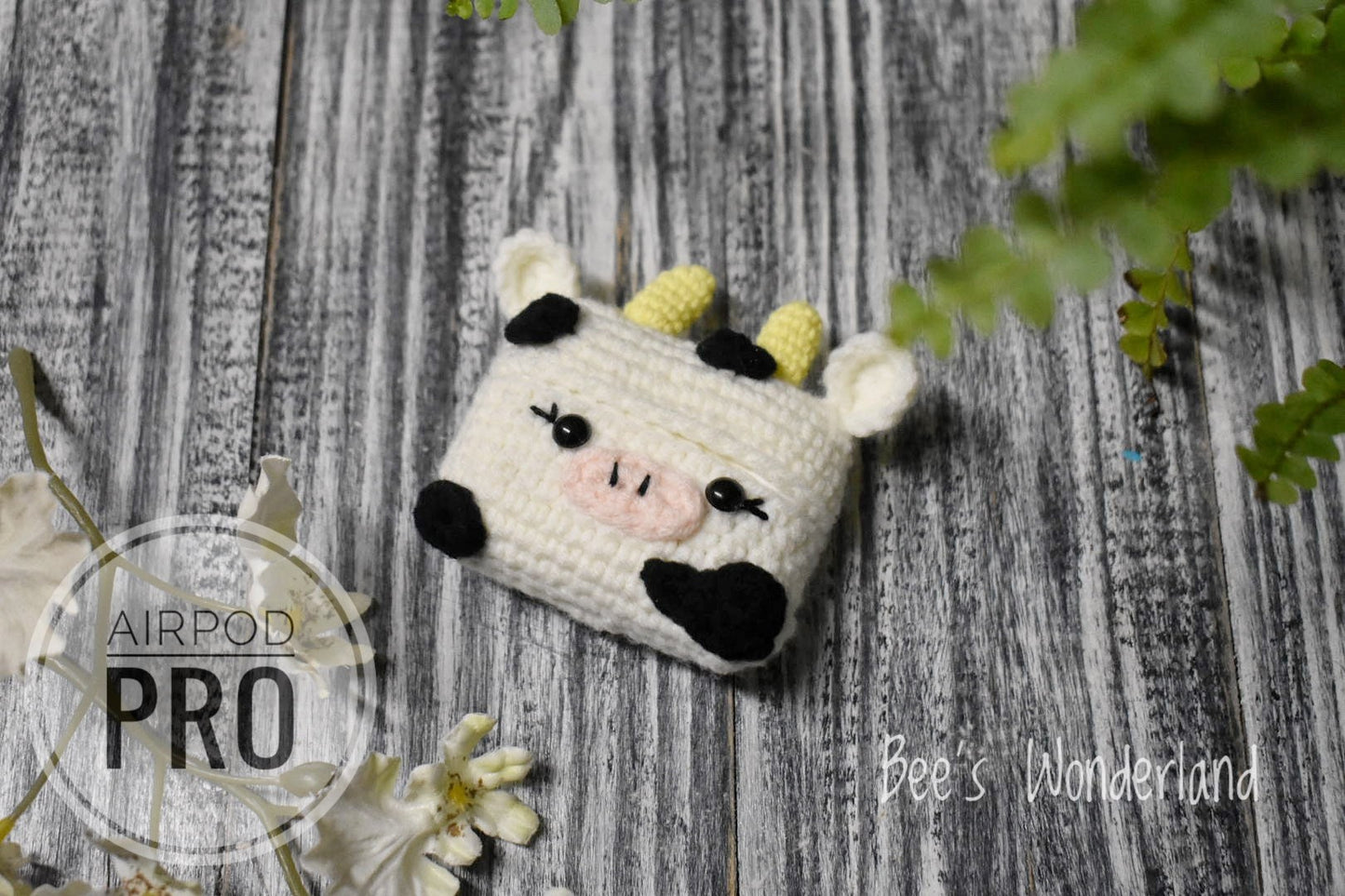 Crochet cow Airpod Pro case, Handmade case,stocking stuffers,cow print AirPod case, gift for her/him, Valentine’s gift, Birthday gift