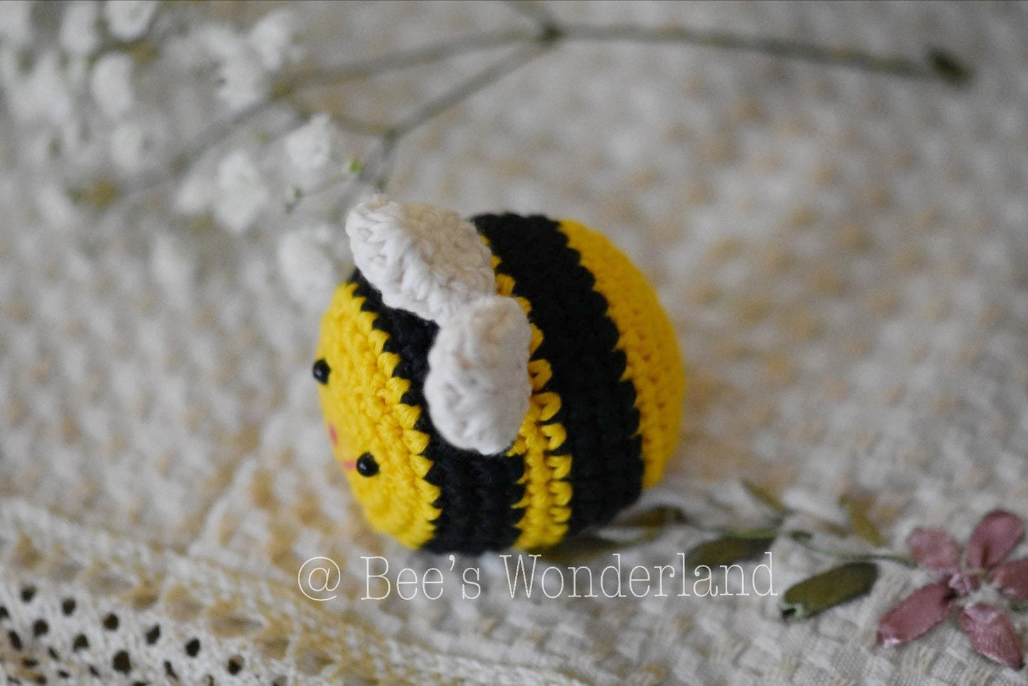 Stuffed crochet toys- Crochet keychain - Amigurumi - Bumble Bee crochet keychain - Stocking stuffers- Bee baby shower - Bee my valentines