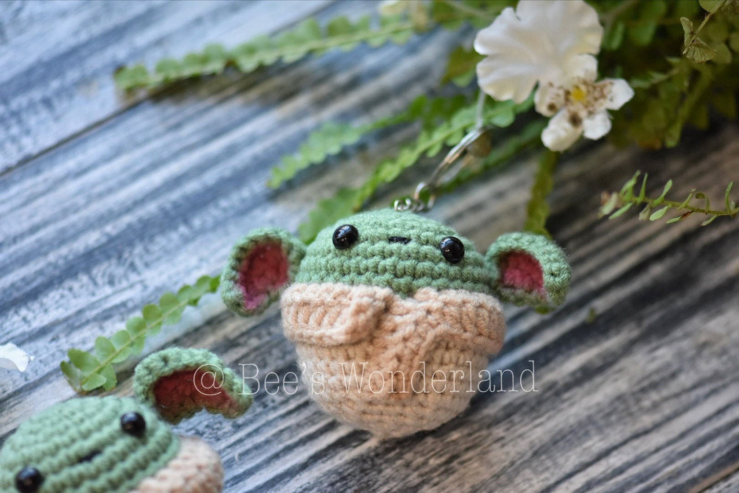 Stuffed crochet toys- Crochet keychain - Amigurumi - Baby Alien crochet keychain - Stocking stuffers