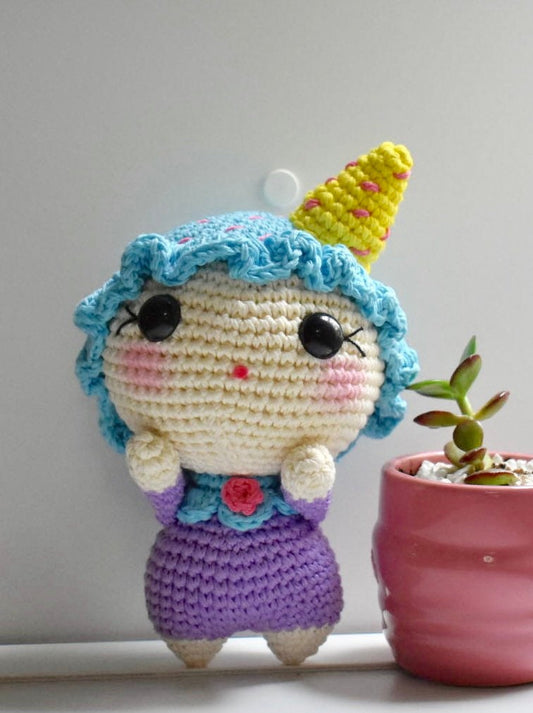 Crochet toy - 5 inches little crochet ice-cream lover doll - Nursery gift
