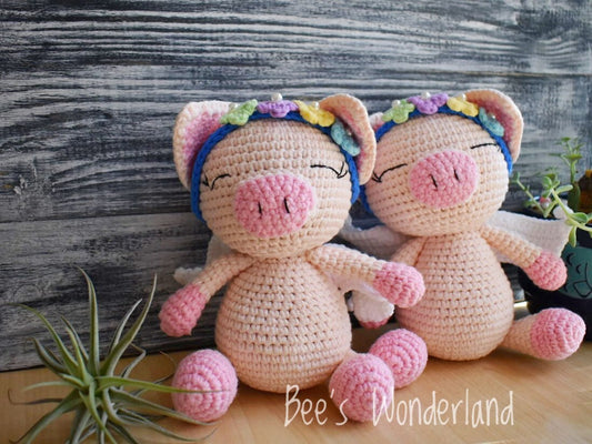 Crocheted piggy