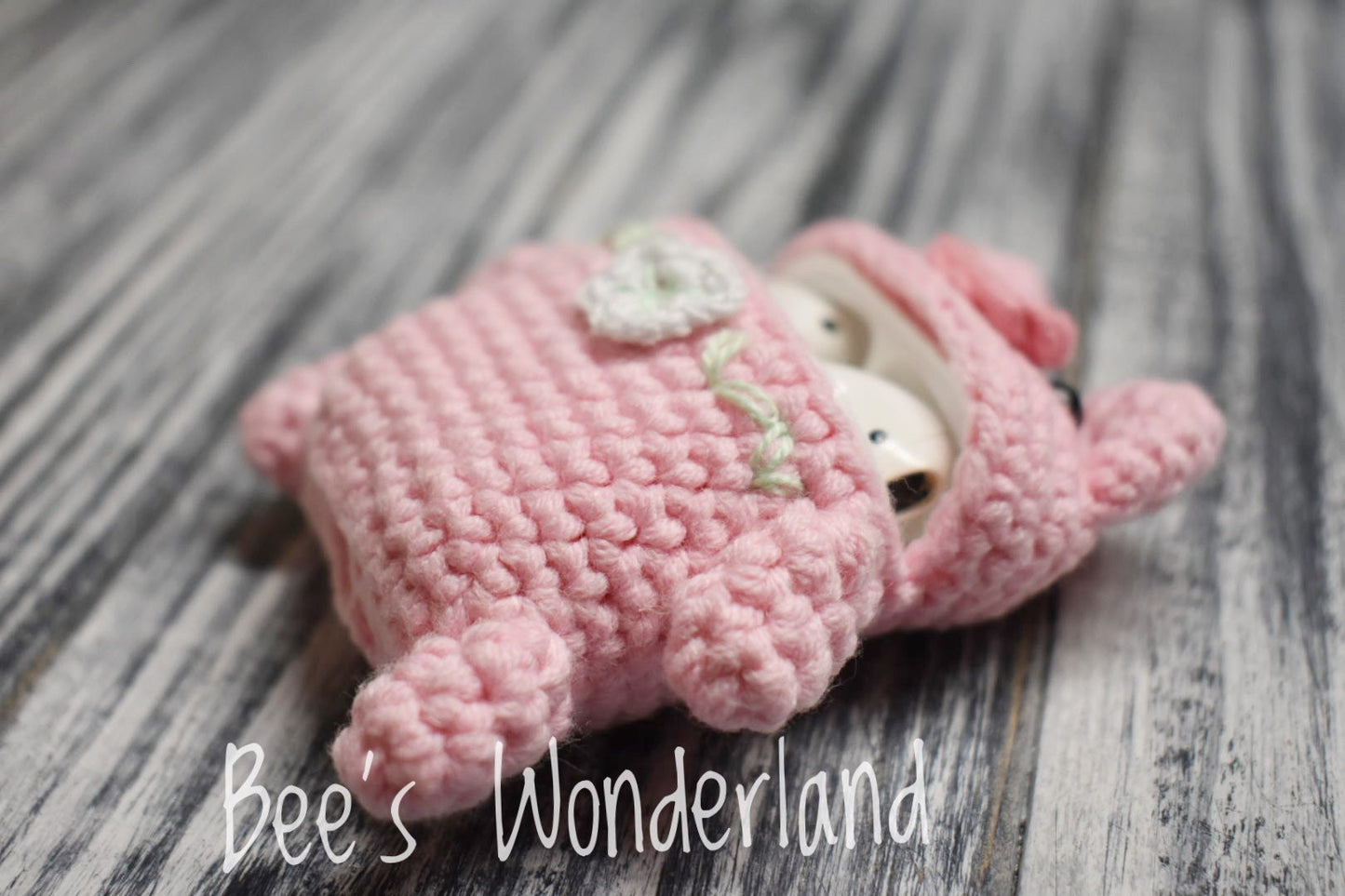 AirPod case, Crochet Pig AirPod case, Handmade case, cute cartoon characters, stocking stuffers, pink AirPod case