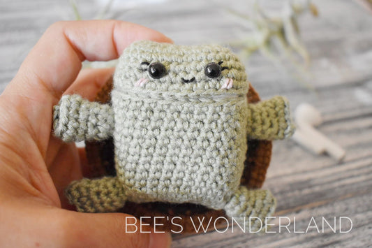 Turtle AirPod case, Crochet AirPod case, Handmade case, cute cartoon characters, stocking stuffers, Green AirPod case, Amigurumi Airpod case