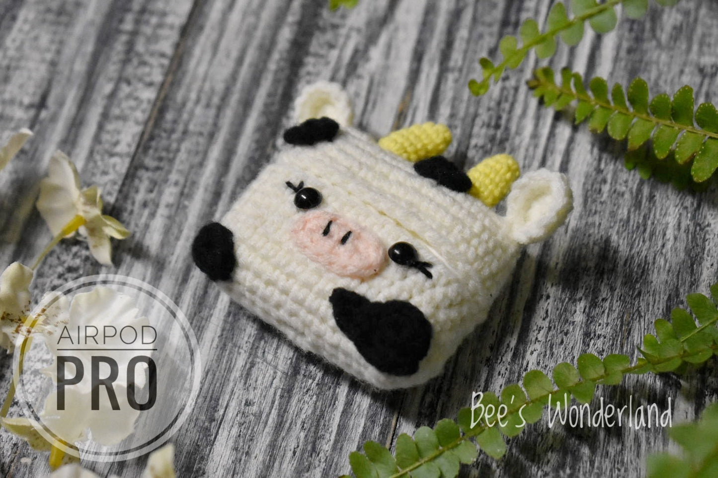 Crochet cow Airpod Pro case, Handmade case,stocking stuffers,cow print AirPod case, gift for her/him, Valentine’s gift, Birthday gift